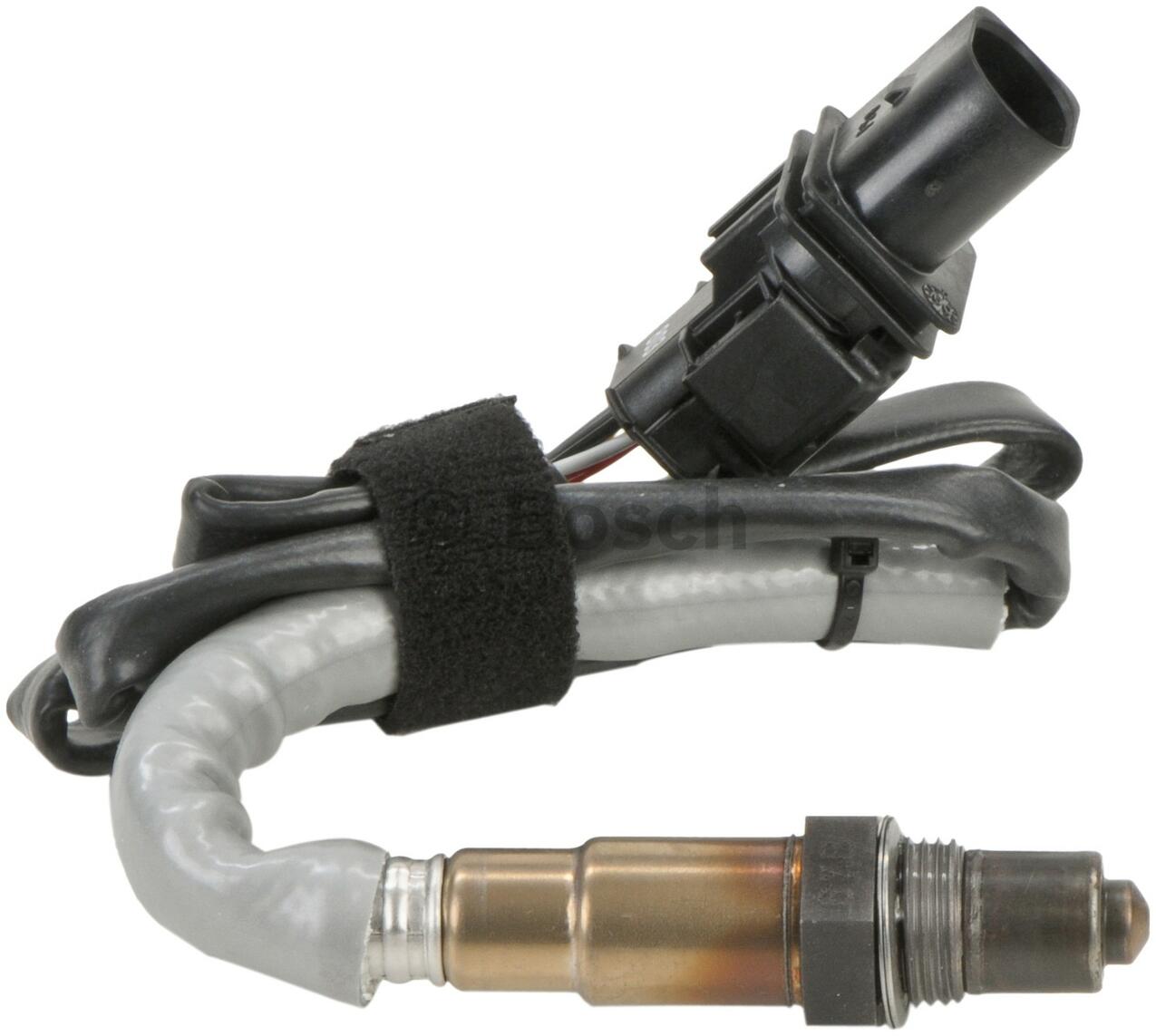 Audi Oxygen Sensor - Front (Cyl 4-5) 07L906262H - Bosch 17326