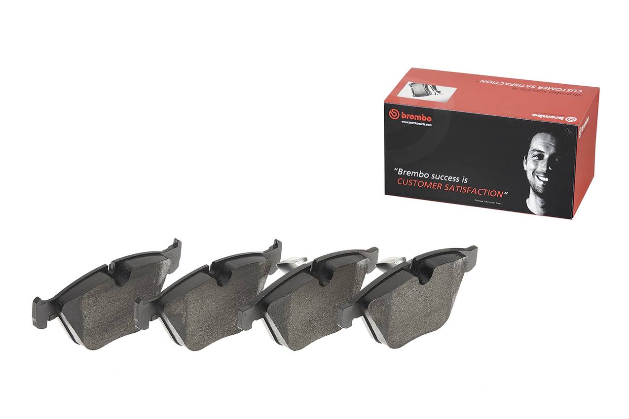 BMW Disc Brake Pad Set - Front (Low-Met) 34116794920 Brembo