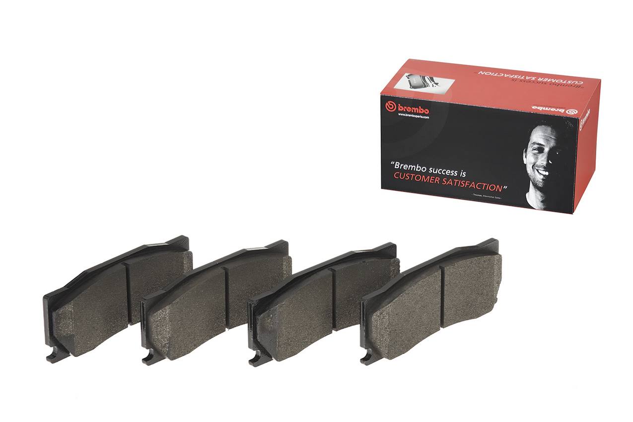 Jaguar Disc Brake Pad Set - Front (Low-Met) C2P15991 Brembo