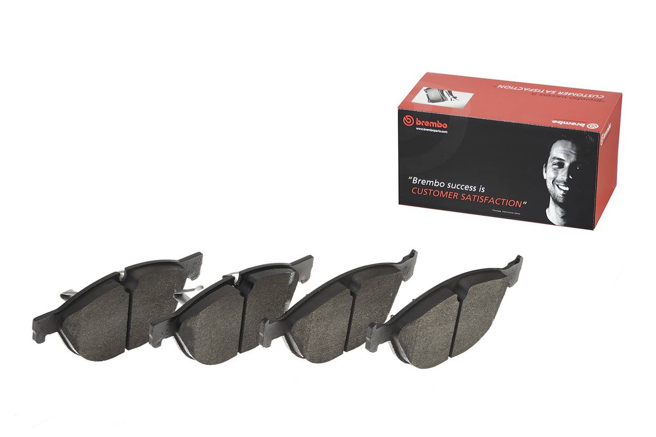 Jaguar Disc Brake Pad Set - Front (Low-Met) C2D3801 Brembo