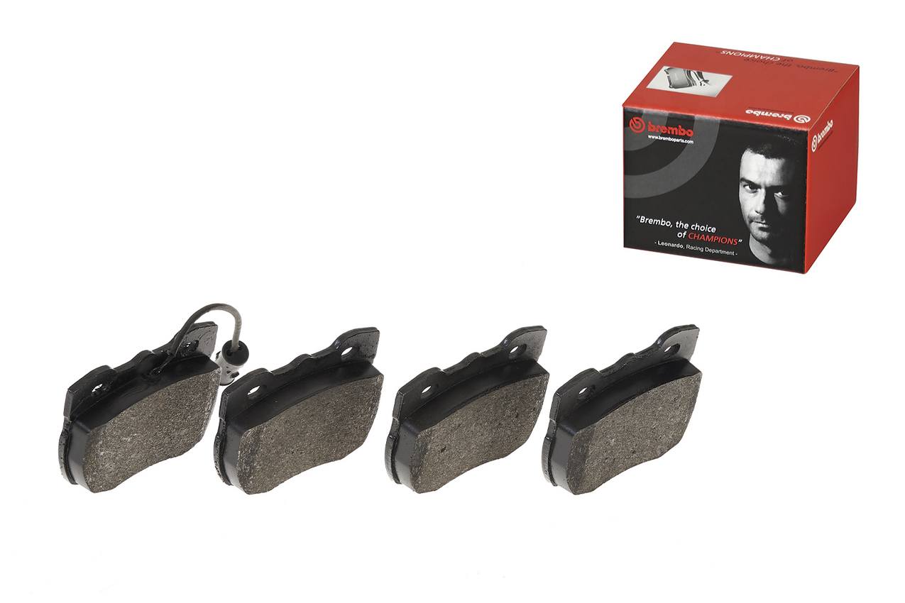 Land Rover Disc Brake Pad Set - Front (Low-Met) SFP500180 Brembo