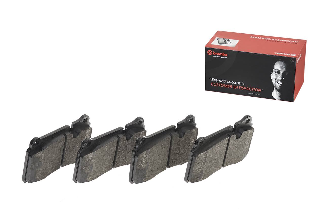 Land Rover Disc Brake Pad Set - Front (Low-Met) SFP500070 Brembo