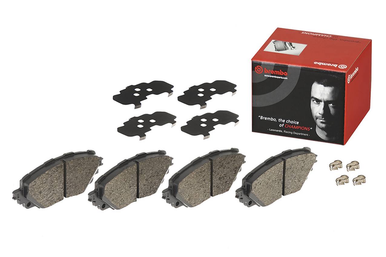 Fiat Mazda Disc Brake Pad Set - Front (Low-Met) 68333395AA Brembo