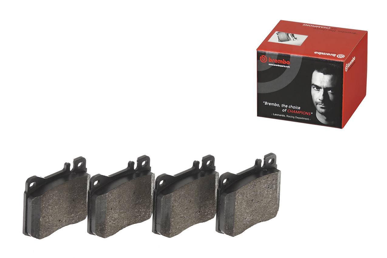 Mercedes Disc Brake Pad Set - Front (Low-Met) 0054204520 Brembo