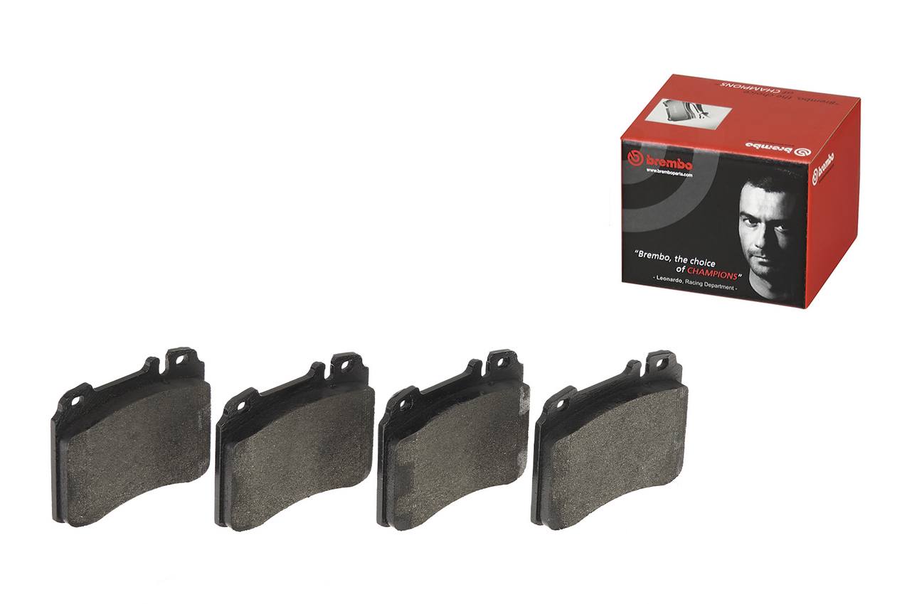 Mercedes Disc Brake Pad Set - Front (Low-Met) 005420022041 Brembo