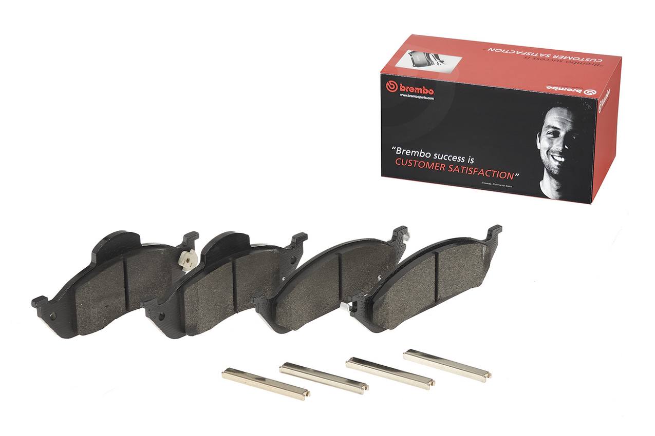 Mercedes Disc Brake Pad Set - Front (Low-Met) 163420122041 Brembo