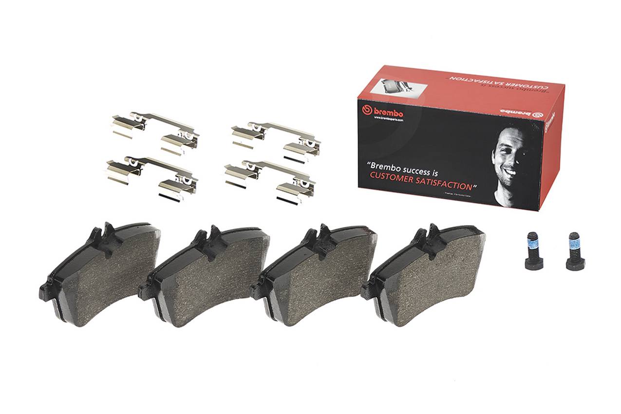 Mercedes Disc Brake Pad Set - Front (Low-Met) 163420102041 Brembo