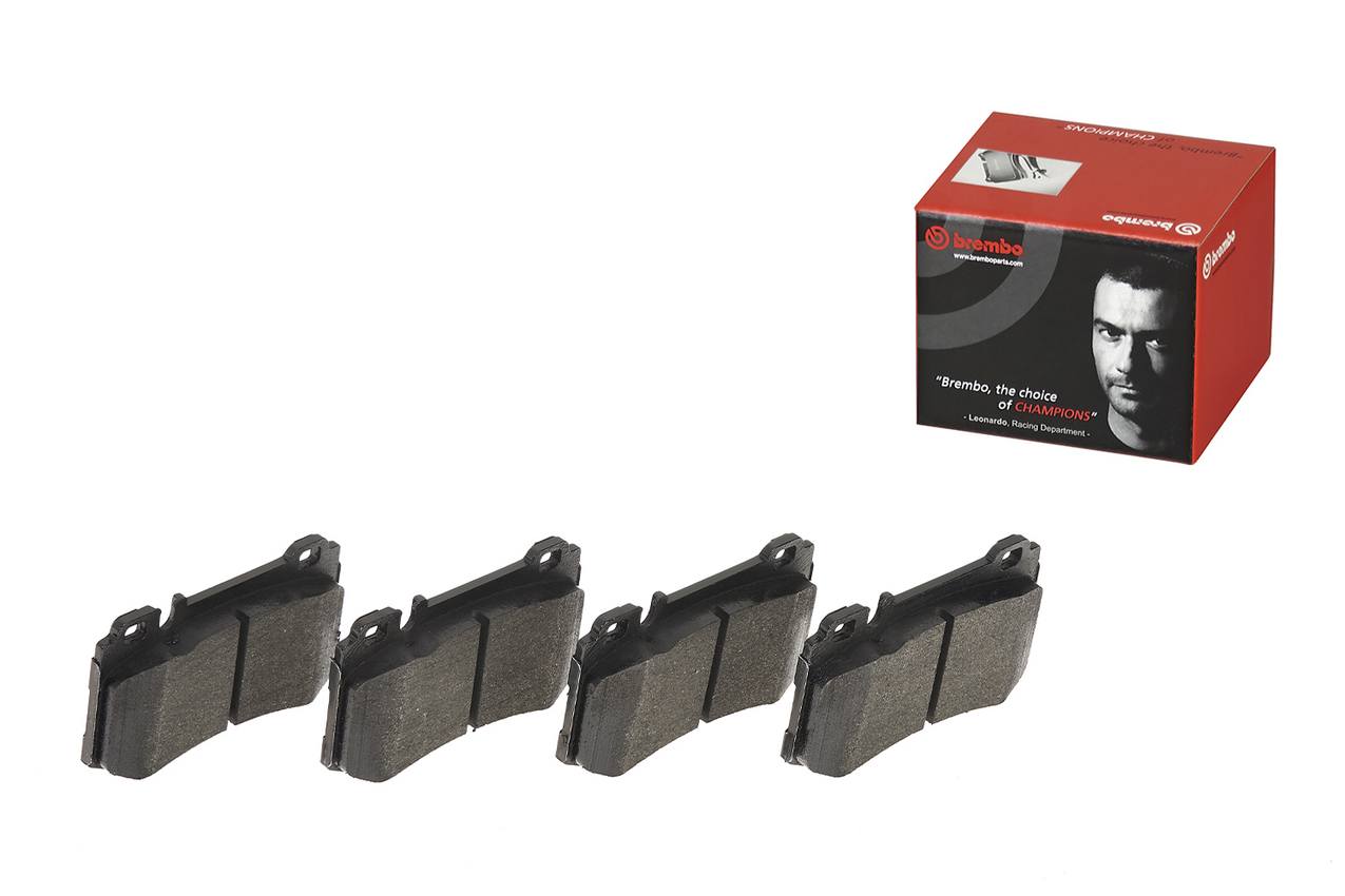 Mercedes Disc Brake Pad Set - Rear (Low-Met) 005420672041 Brembo