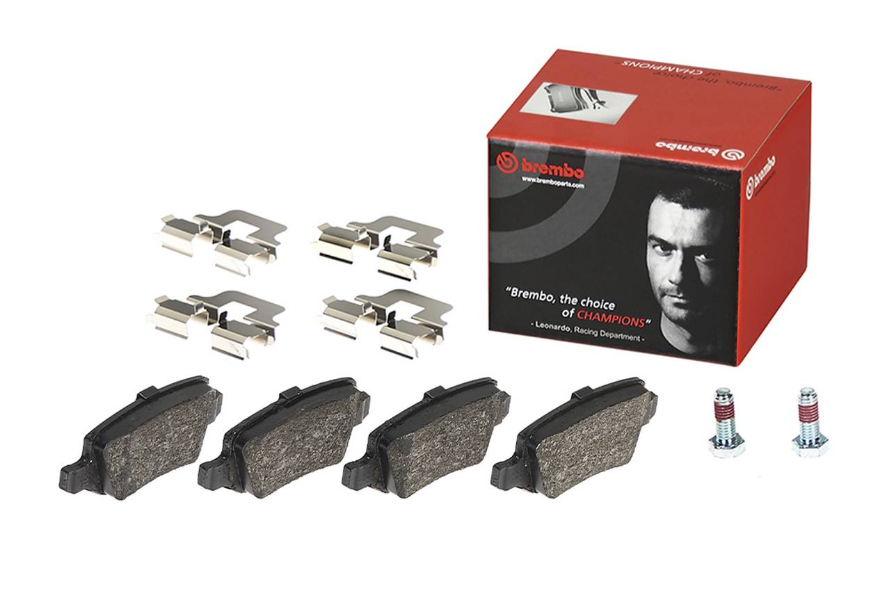 Mercedes Disc Brake Pad Set - Rear (Low-Met) 1694201120 Brembo