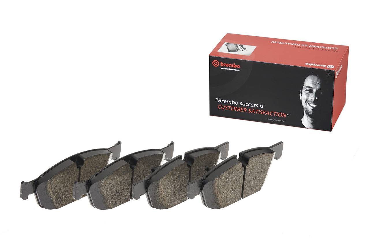 Mercedes Disc Brake Pad Set - Front (Low-Met) 0084200020 Brembo