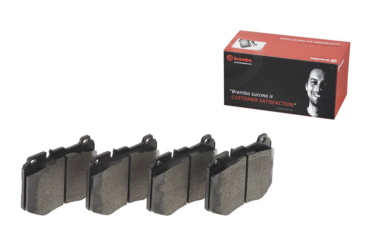 Mercedes Disc Brake Pad Set - Front (Low-Met) A0084201920 Brembo