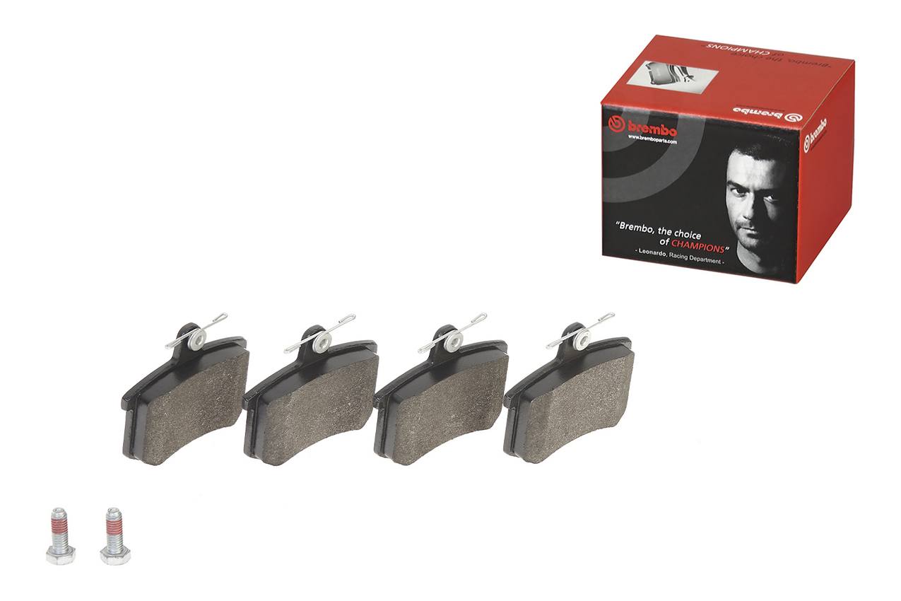 Audi Alfa Romeo Disc Brake Pad Set - Rear (Low-Met) 4D0698451B Brembo