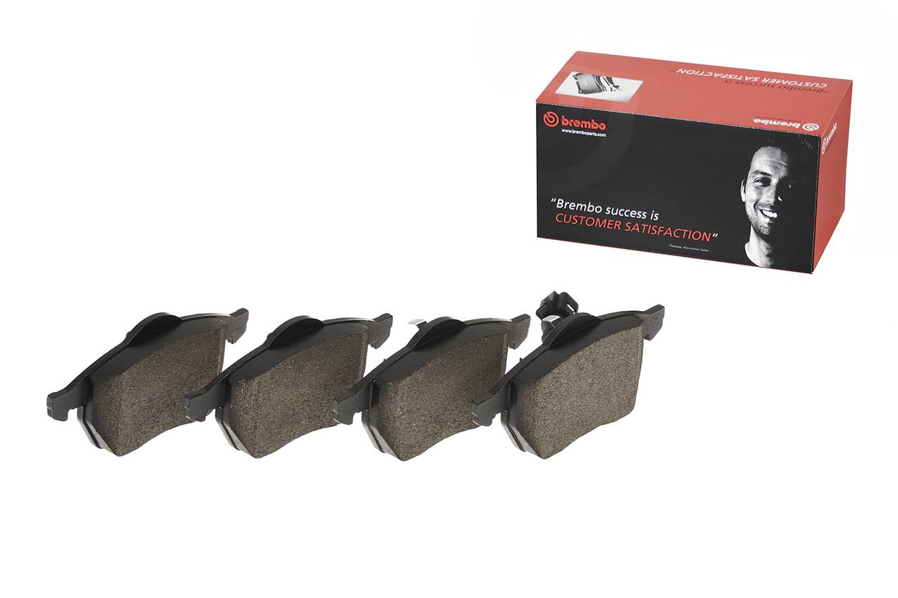 Audi Volkswagen Disc Brake Pad Set - Front (Low-Met) JZW698151C Brembo