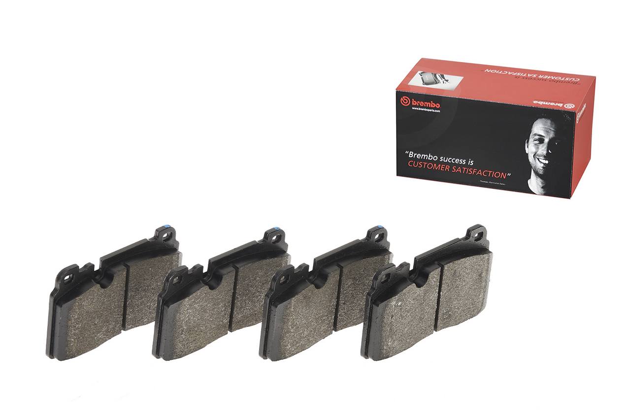 Audi Disc Brake Pad and Rotor Kit - Front (320mm) (Low-Met) Brembo