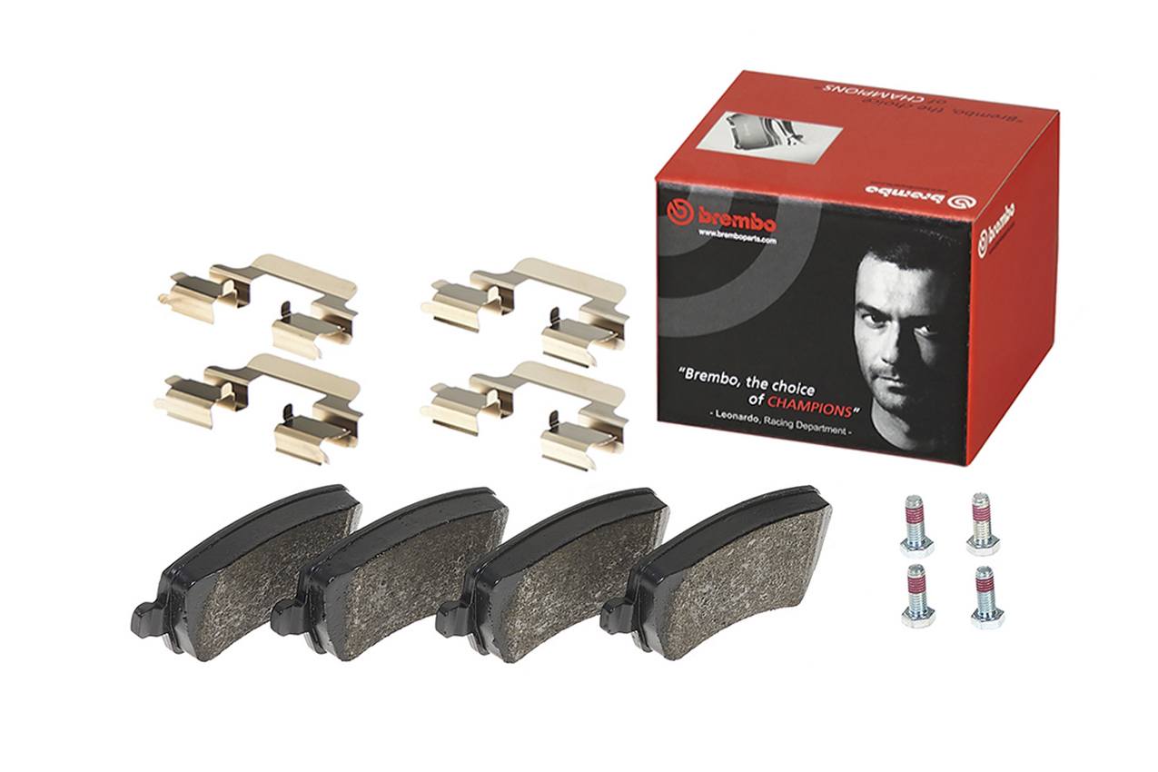 Volvo Disc Brake Pad and Rotor Kit - Rear (302mm) (Low-Met) Brembo