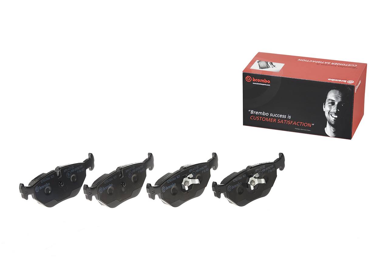 BMW Saab Disc Brake Pad Set - Rear (Low-Met) 34216778168 Brembo