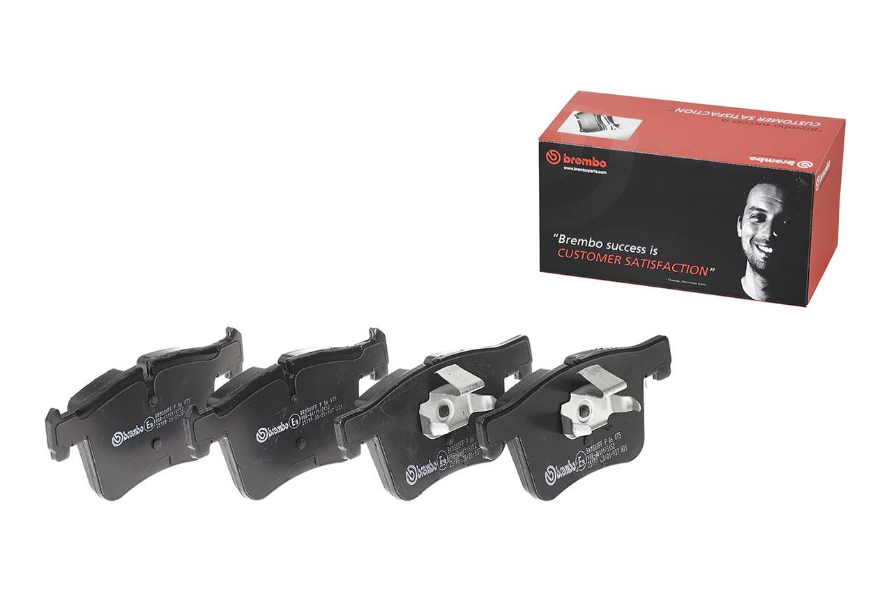 BMW Disc Brake Pad Set - Front (Low-Met) 34116856193 Brembo