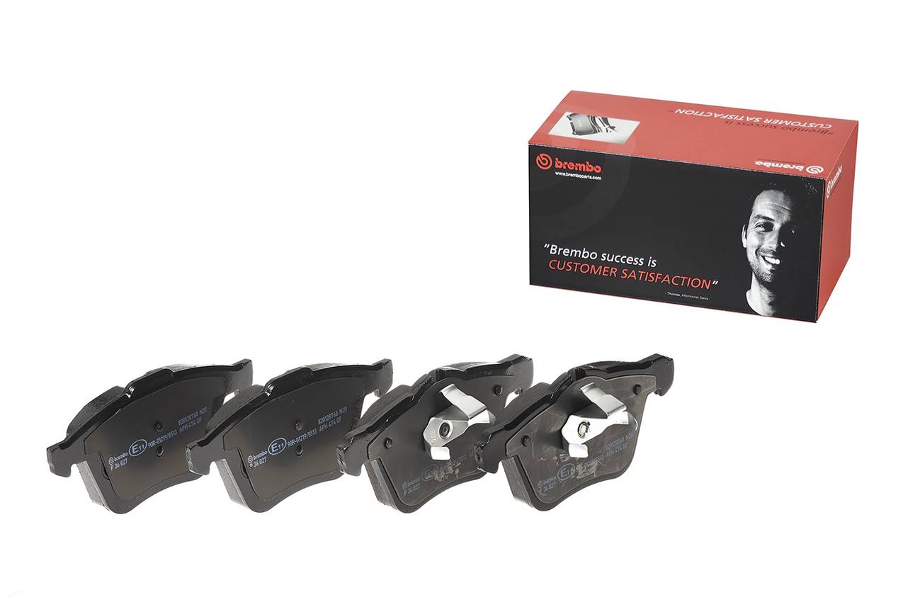 Jaguar Disc Brake Pad Set - Front (Low-Met) C2Z32076 Brembo