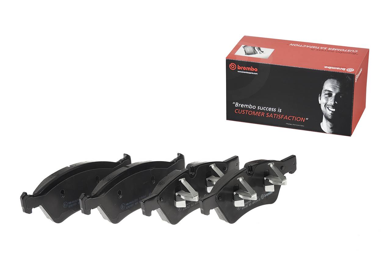 Mercedes Disc Brake Pad Set - Front (Low-Met) 164420262064 Brembo