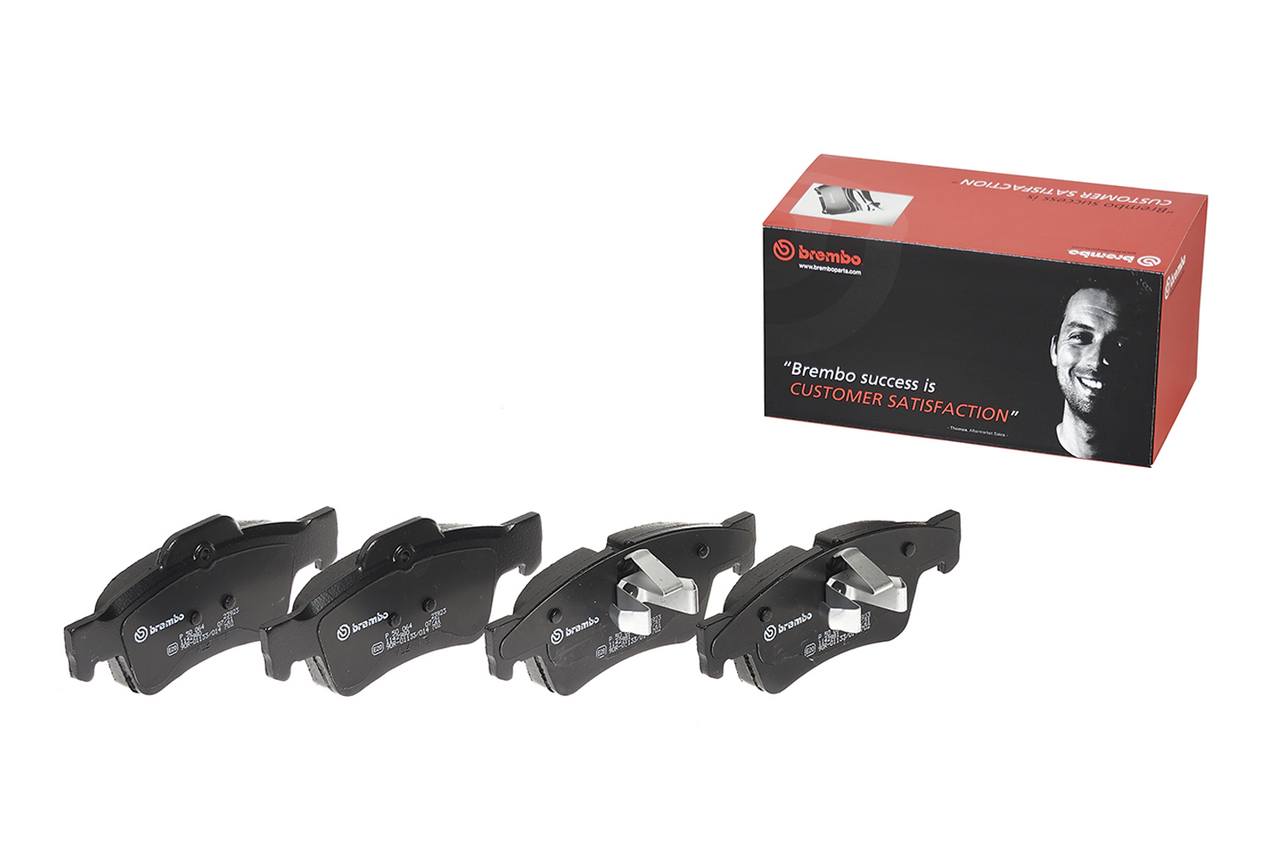 Mercedes Disc Brake Pad Set - Rear (Low-Met) 1644202720 Brembo