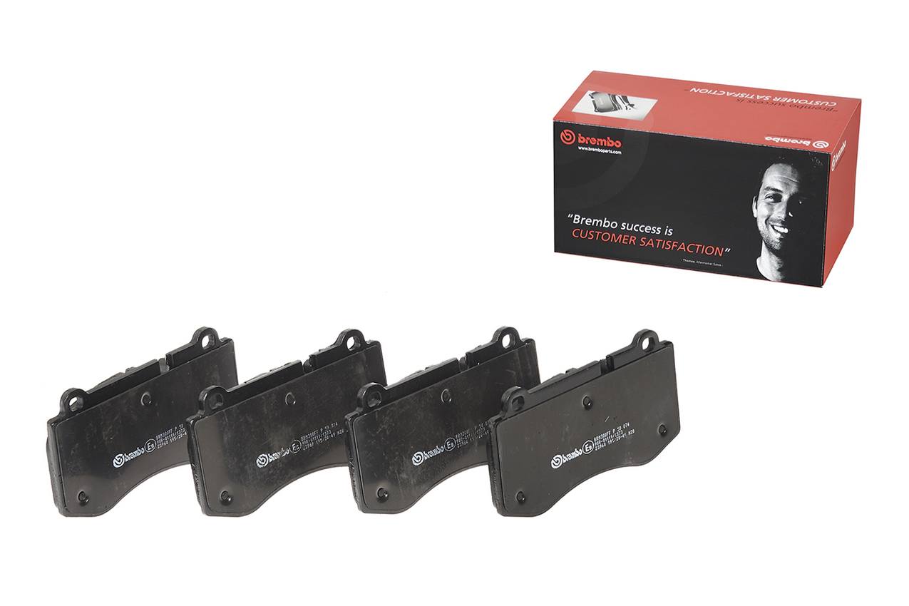 Mercedes Disc Brake Pad Set - Front (Low-Met) 004420802064 Brembo