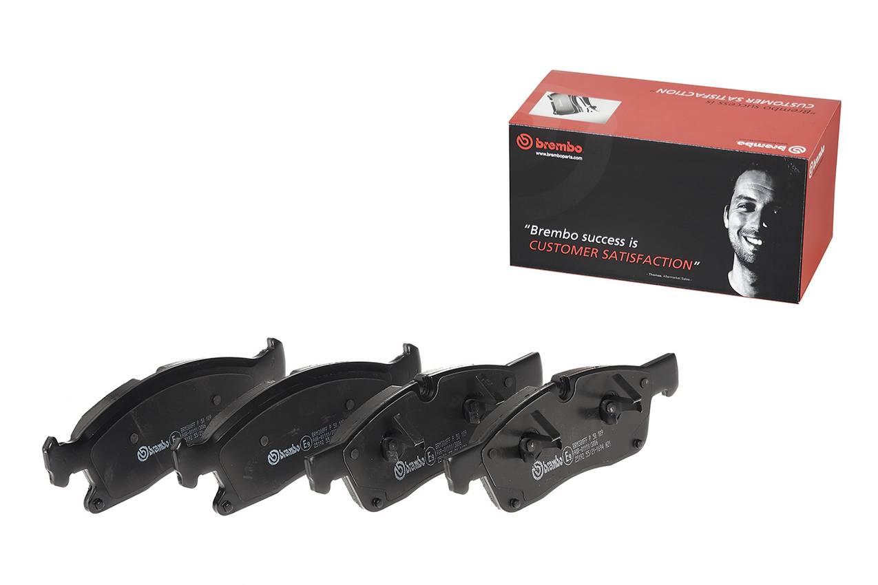 Mercedes Disc Brake Pad Set - Front (Low-Met) 0074208020 Brembo