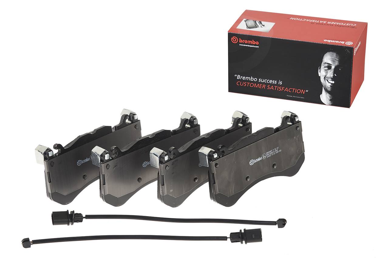 Audi Mercedes Disc Brake Pad Set - Front (Low-Met) 4G0698151AC Brembo