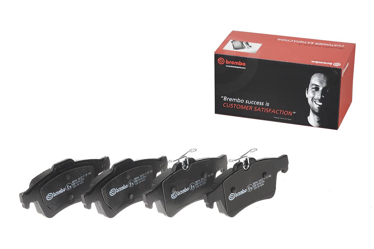 Chevrolet Saab Volvo Disc Brake Pad Set - Rear (Low-Met) C2P26112 Brembo