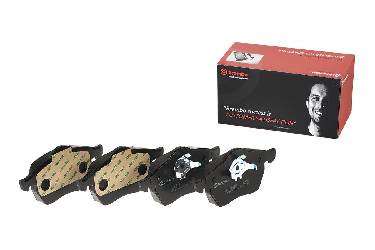 Audi Volkswagen Disc Brake Pad Set - Front (Low-Met) 8N0698151E Brembo