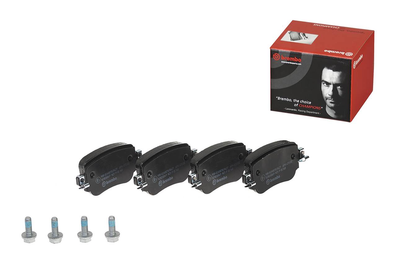 Audi Volkswagen Disc Brake Pad Set - Rear (Low-Met) 8U0698451F Brembo