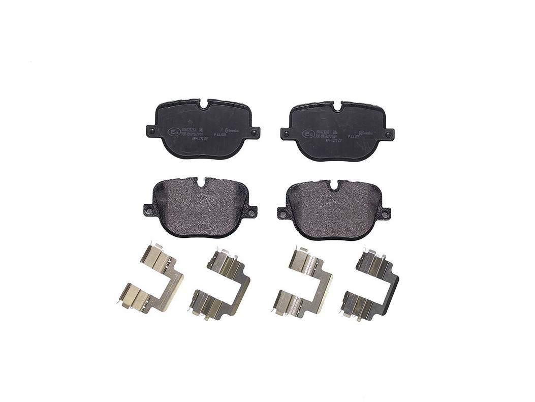 Land Rover Disc Brake Pad Set - Rear (Low-Met) LR025739 Brembo