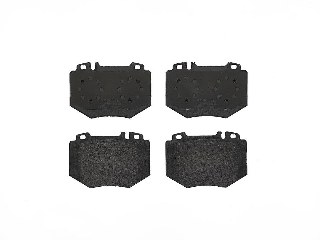 Mercedes Disc Brake Pad Set - Front (Low-Met) 004420062041 Brembo