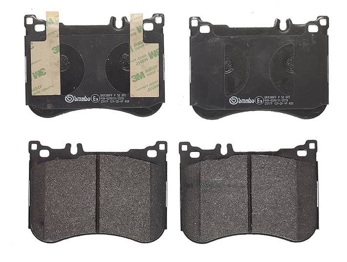 Mercedes Disc Brake Pad Set - Front (Low-Met) 0084203320 Brembo