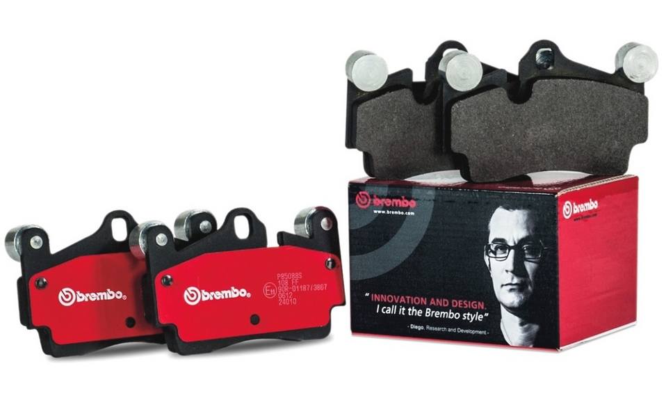 Porsche Disc Brake Pad Set - Rear (Ceramic) 99735294905 Brembo