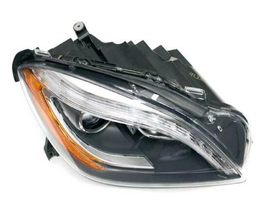 Mercedes Headlight Assembly - Passenger Right 1668206559 - Magneti Marelli LUS6711