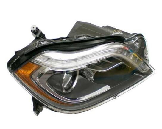 Mercedes Headlight Assembly - Passenger Right 1668205861 - Magneti Marelli LUS6901