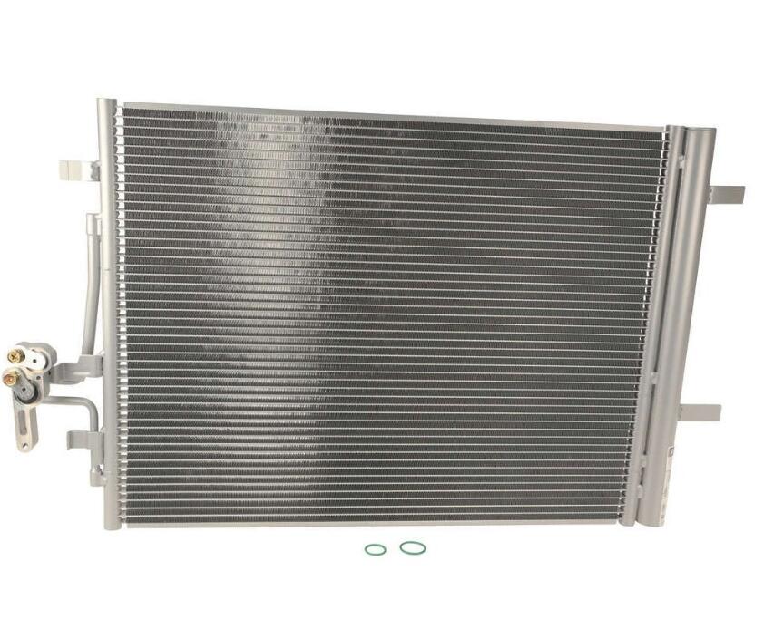 Land Rover A/C Condenser LR034171 - Nissens 940155