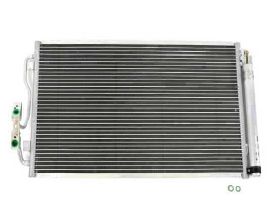 BMW A/C Condenser 64506804722 - Nissens 940236