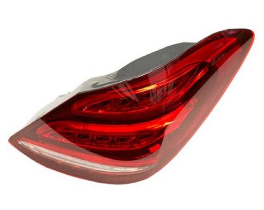 Mercedes Tail Light - Passenger Right 2059062102 - ULO 1128106