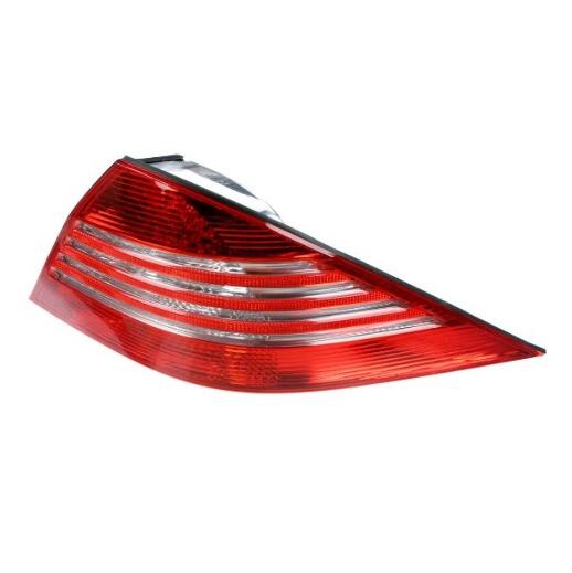 Mercedes Tail Light Lens - Passenger Right 2208202066 - ULO 729802