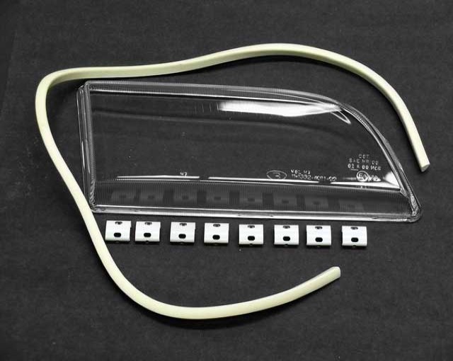 Volvo Headlight Lens - Passenger Side 30623726 - URO Parts 30623726