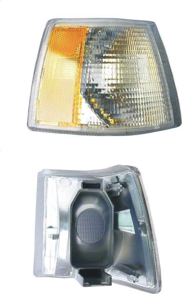 Volvo Turnsignal Light - Passenger Side 6817774 - URO Parts 6817774