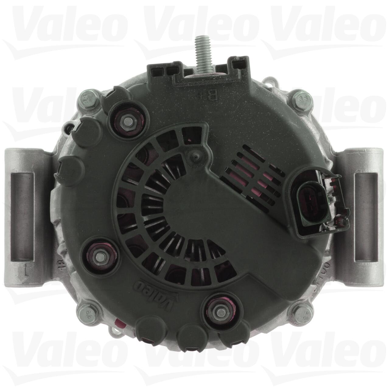 Mercedes Alternator (180A) (New) 000906362280 - Valeo 439772