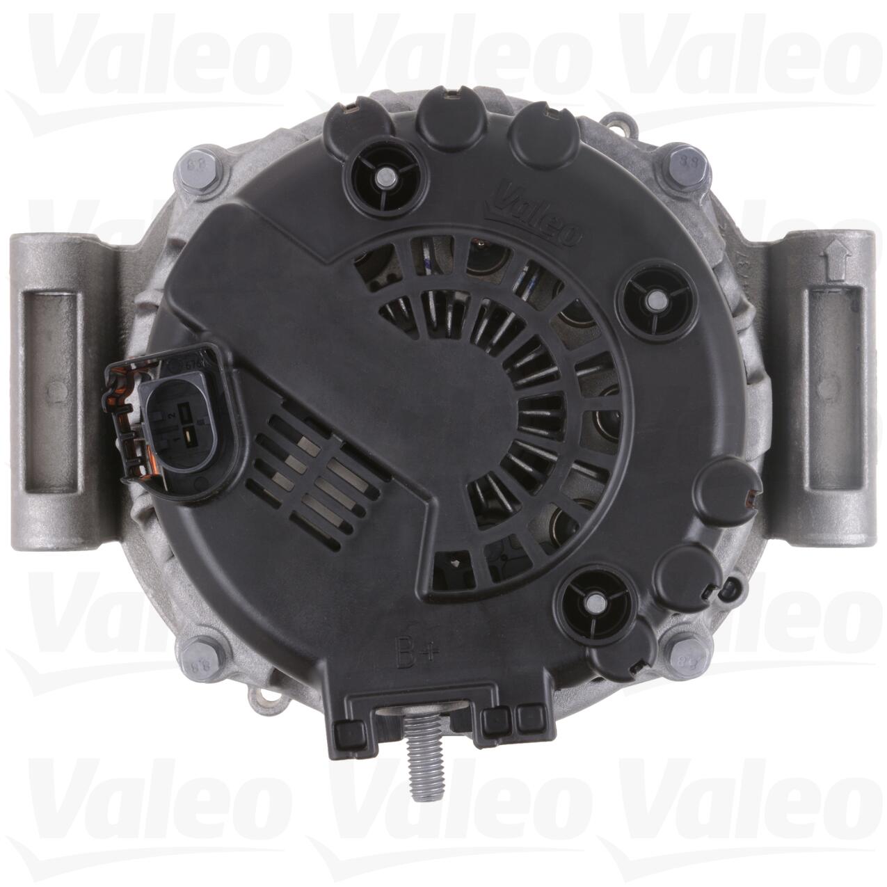 Mercedes Alternator (180A) (New) 0009067702 - Valeo 439818