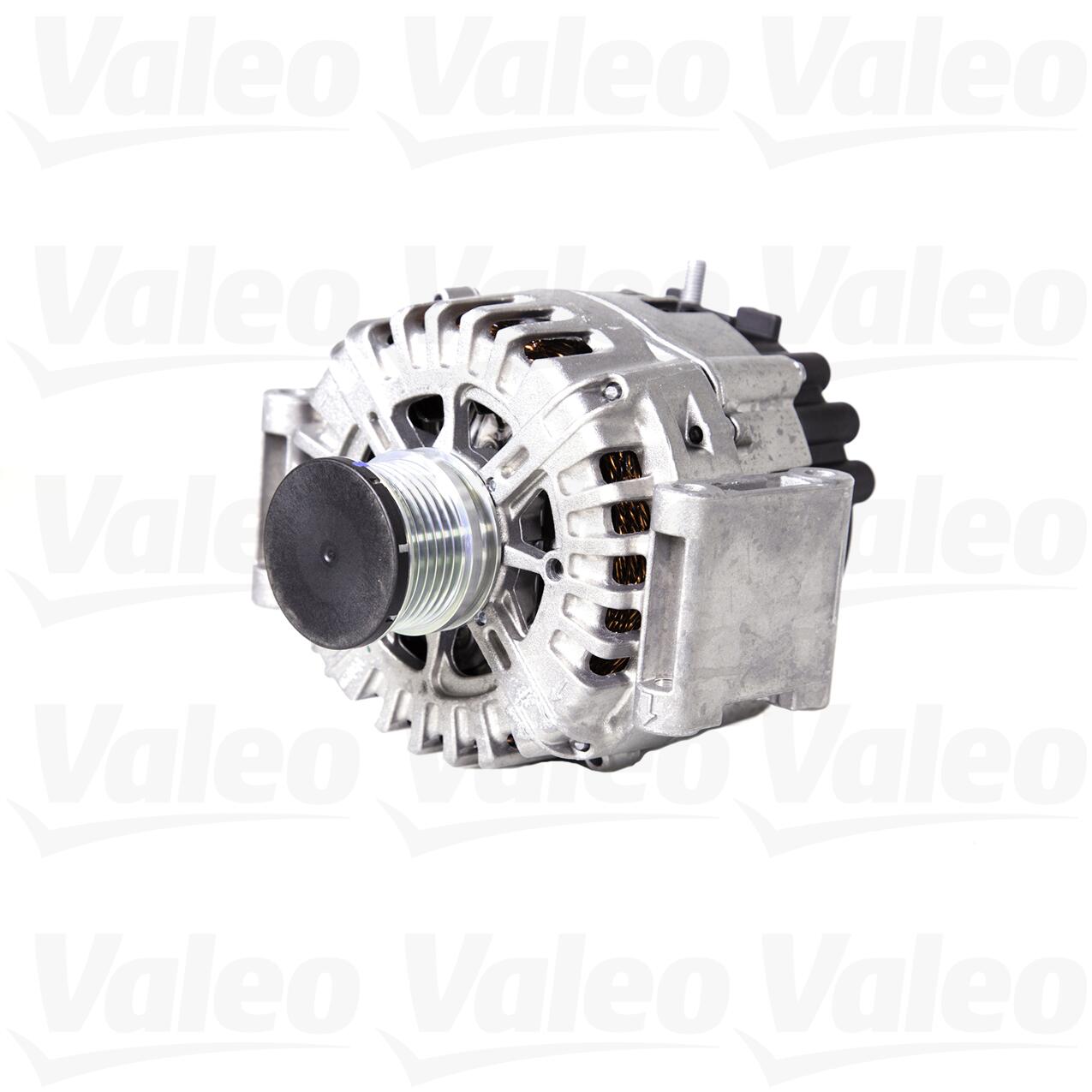 Mercedes Alternator (200A) (New) 0009063122 - Valeo 439886