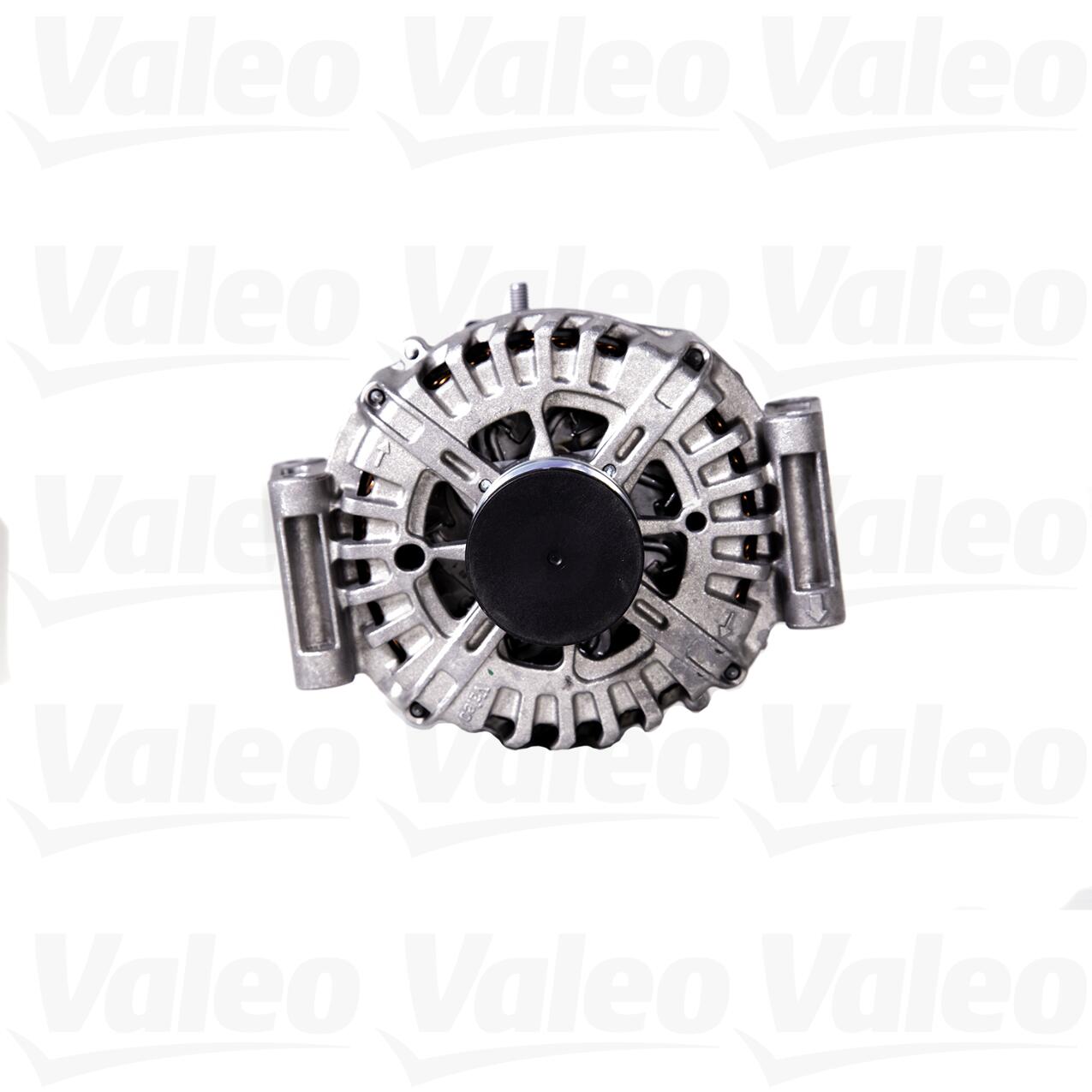 Mercedes Alternator (200A) (New) 0009063122 - Valeo 439886