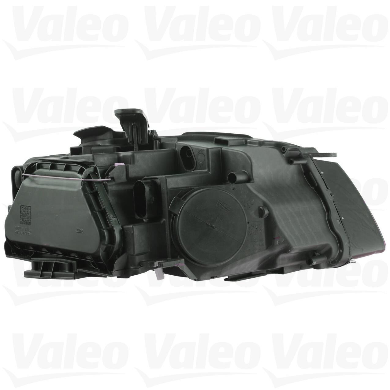 Audi Headlight Assembly - Driver Side (Xenon) 8T0941029AM - Valeo 44682