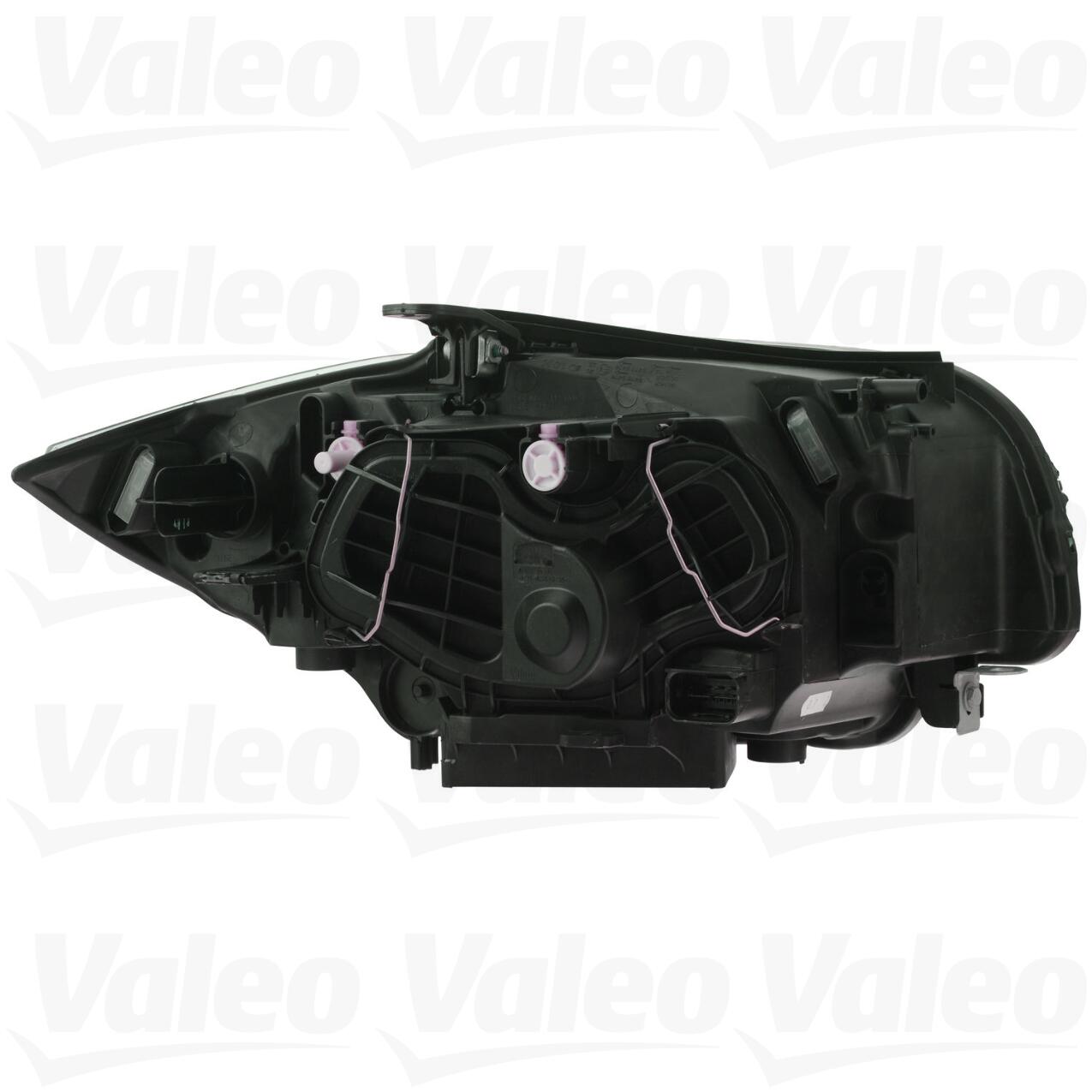 BMW Headlight Assembly - Driver Side (Halogen) 63117263643 - Valeo 44799