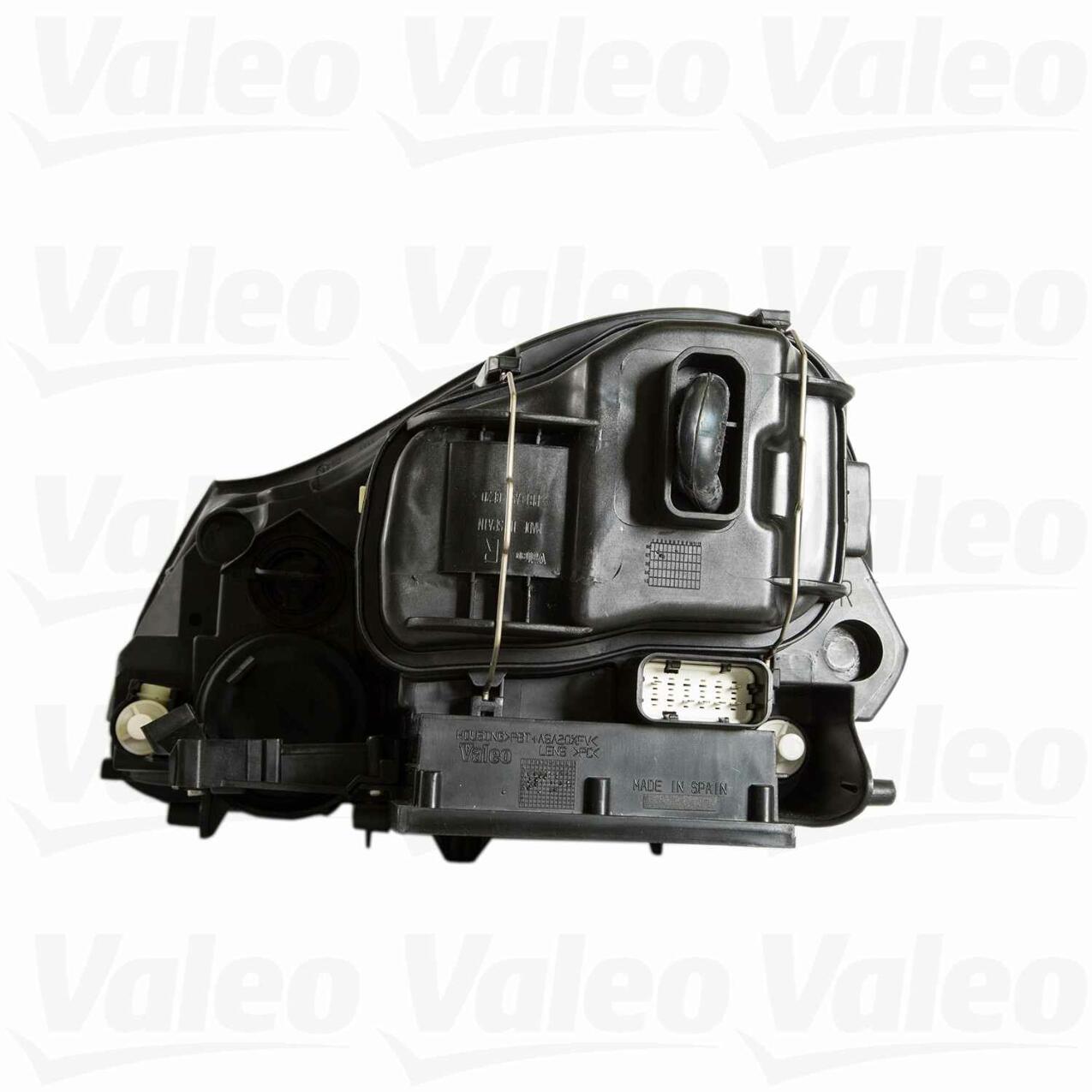 Porsche Headlight Assembly - Passenger Side (Halogen) 95563115451 - Valeo 46659