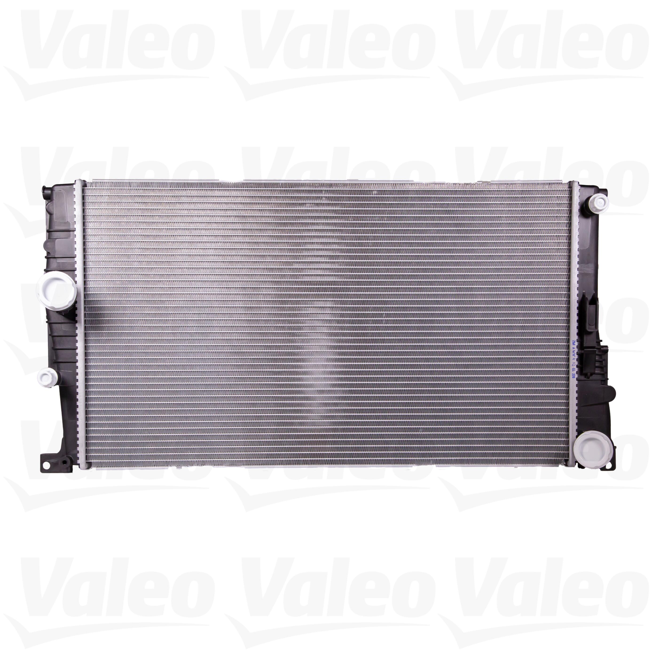 BMW Radiator 17118672103 - Valeo 735493